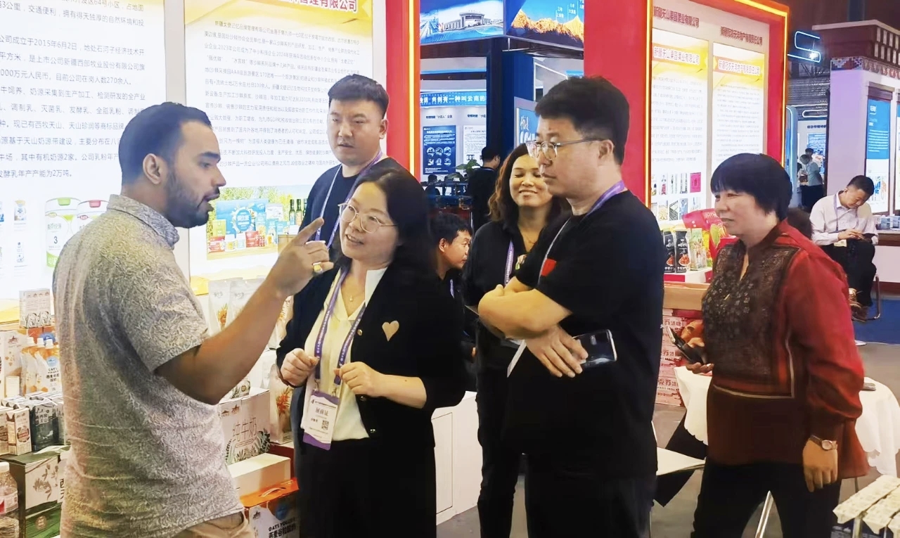 _cgi-bin_mmwebwx-bin_webwxgetmsgimg__&MsgID=6888910679118011796&skey=@crypt_d7723396_980ca646b5bfa1a91b356fbfa7483fcf&mmweb_appid=wx_webfilehelper